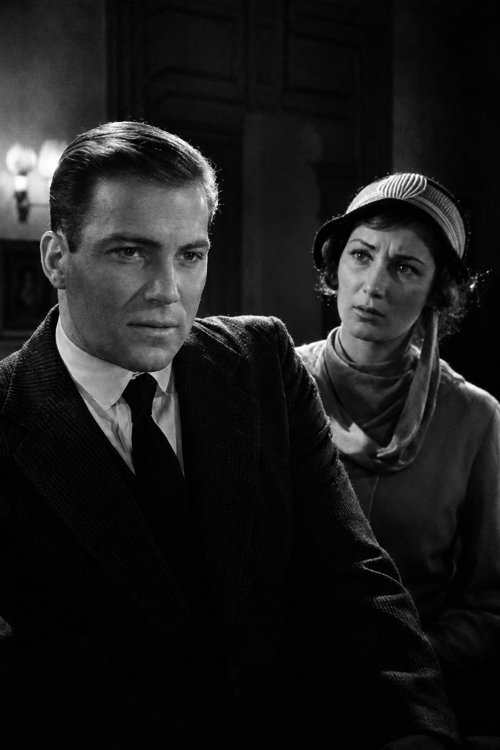 A Beautiful Voice, and Nowhere to Put It – Alfred Hitchcock Presents, The Glass Eye (1957)